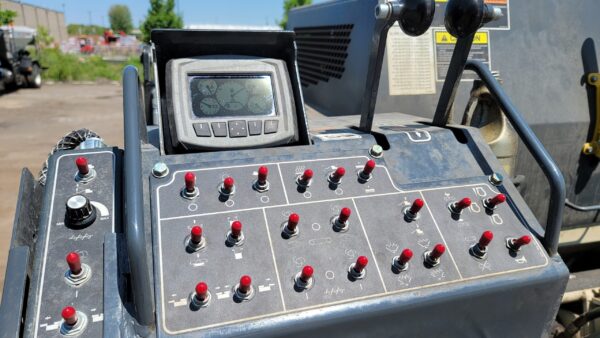 2023 Carlson Model CP75 II Asphalt Paver - Image 3
